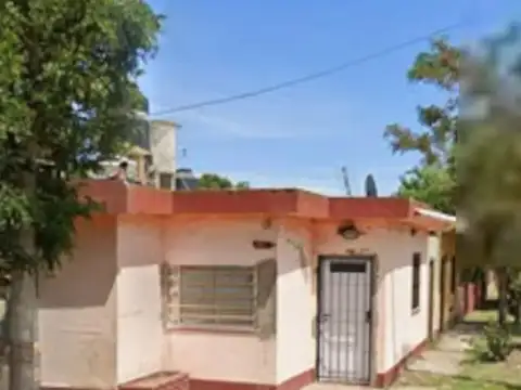 CASA EN PH- 2 AMBIENTES, PATIO