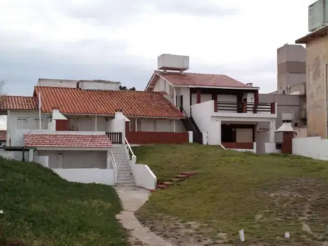 Chalet en venta de 3 dormitorios en Zona Sur