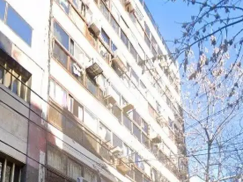 Ecuador e/ Lavalle y Tucumán