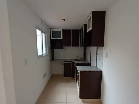 Departamento tipo casa en venta en Villa Madero