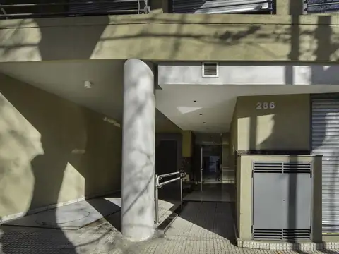 VENTA DEPARTAMENTO 3 AMB. EN FLORES 2 DO A FRENTE
