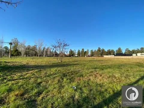 Av. Jorge Newbery esquina Irazusta