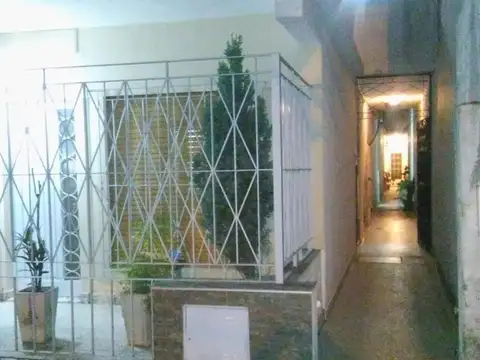 Depto Tipo Casa en Venta en Ramos Mejia, USD 65.000
