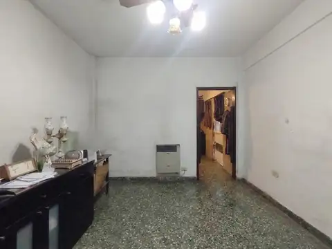 Depto Tipo Casa en Venta en Ramos Mejia, USD 65.000