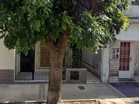 Garay 985 , Piso P. Baja