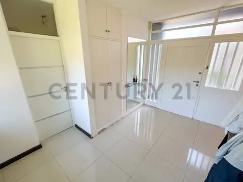 Roldán 2000, Piso 0