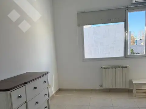 Depto Tipo Casa en Venta en Cipolletti, USD 225.000