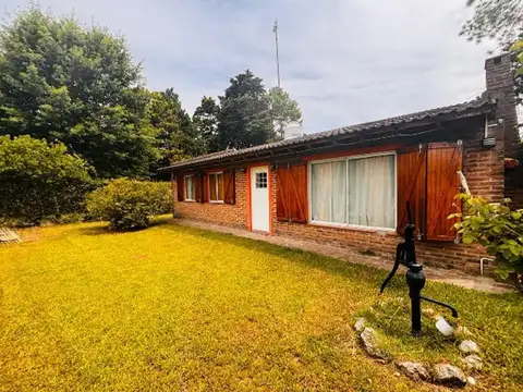 Casa 3 ambientes con 2 baños