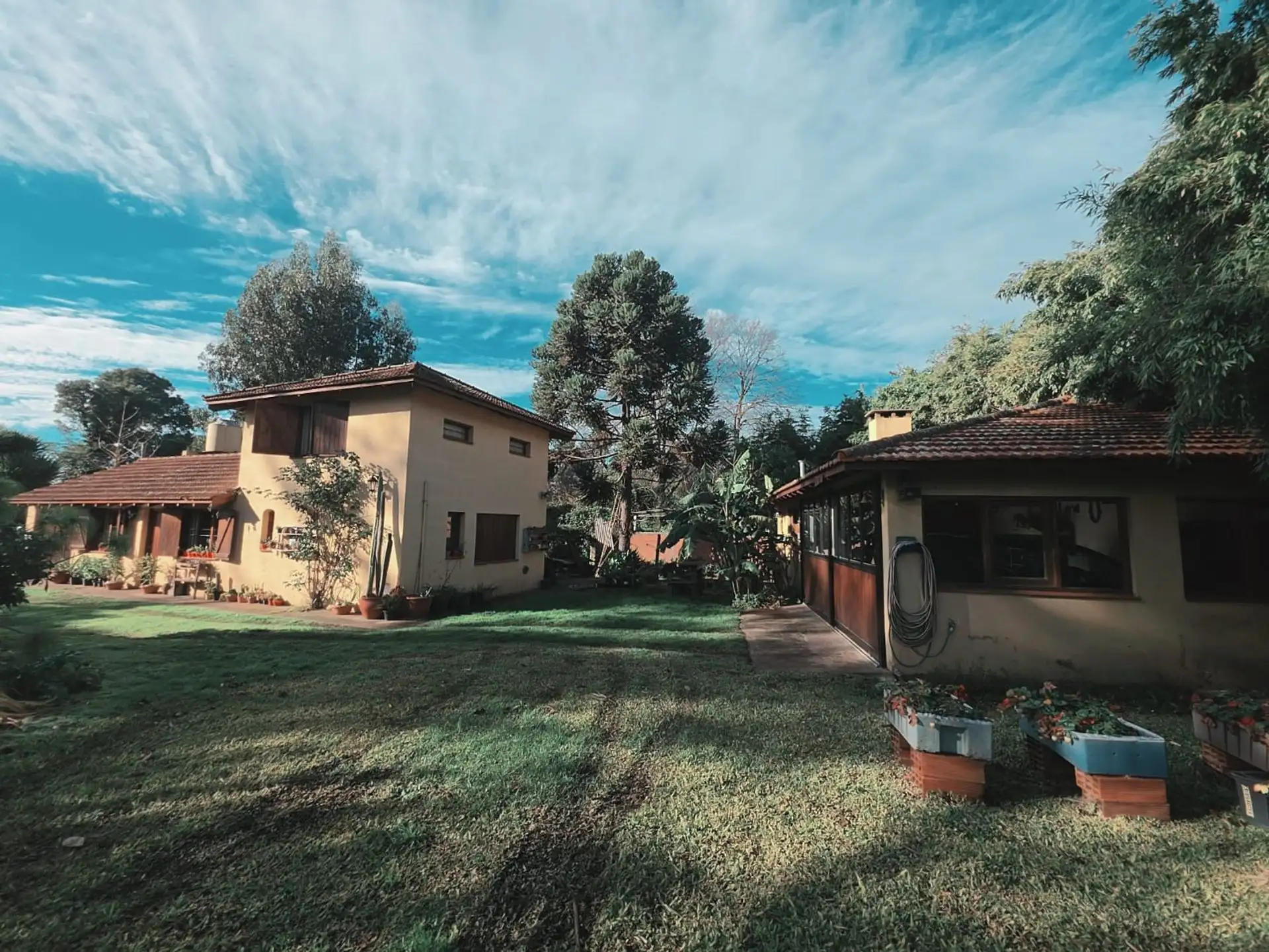 CASA QUINTA 3 AMB QUINCHO JARDINES PERALTA RAMOS
