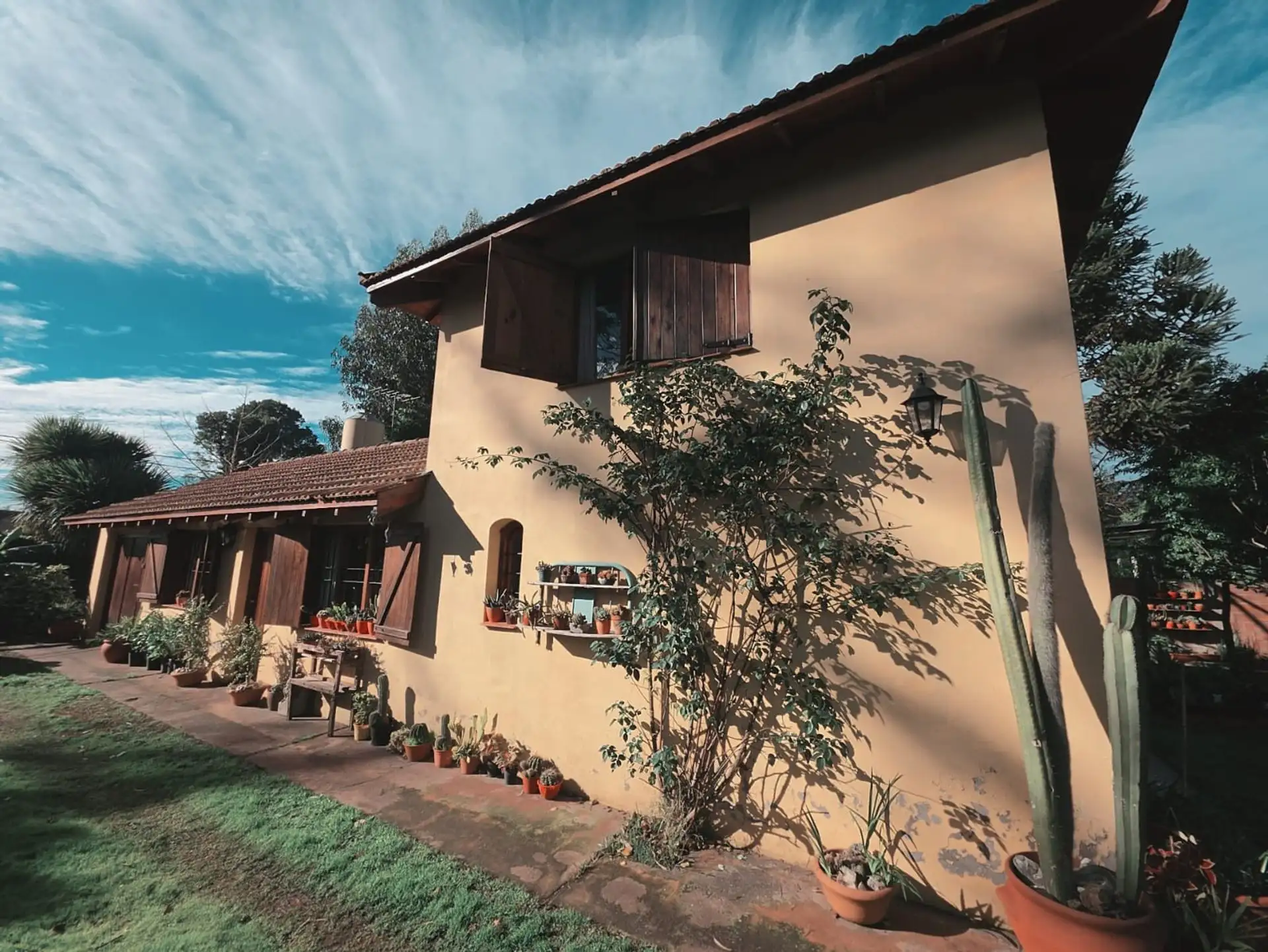 CASA QUINTA 3 AMB QUINCHO JARDINES PERALTA RAMOS