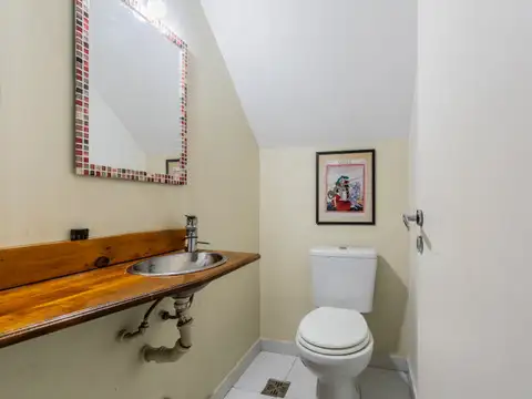 Depto Tipo Casa en Venta con 1 cocheras