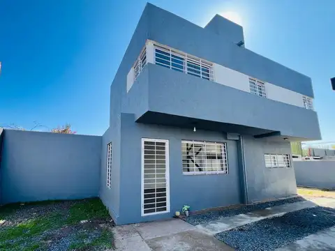 VENTADE DUPLEX A MTS DE LA ESTANZUELA EN PRADOS 2 