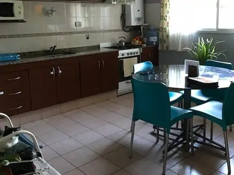 VENDO DUPLEX 3 DORMITORIOS a 50 m de Av. Ohiggins, 