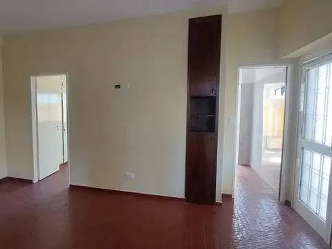Depto Tipo Casa 2 ambientes con 1 baño