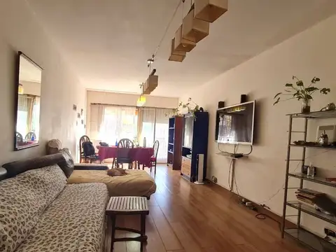 Venta 4 ambientes c/dependencia. Balcón. Balvanera