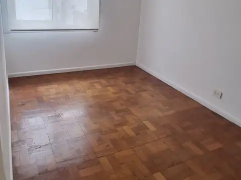 Departamento tipo casa en venta a 1 c/ av maipul