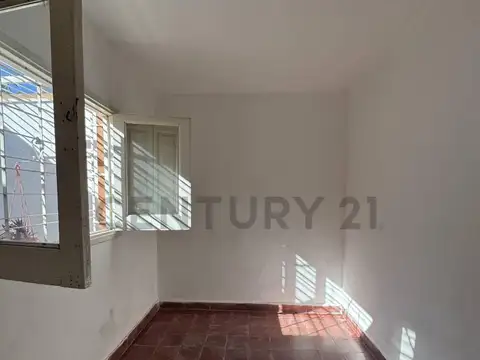 Casa de Dos dormitorios  – Barrio Rosedal