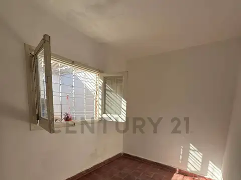 Espora 2000, Piso 0