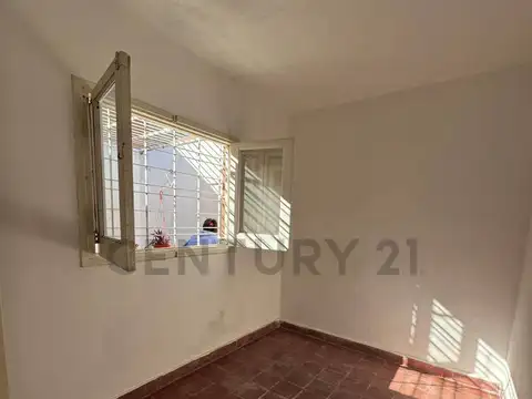 Espora 2000, Piso -