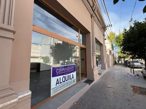 Local - Alquiler - Argentina, Lobos - Alberdi 100