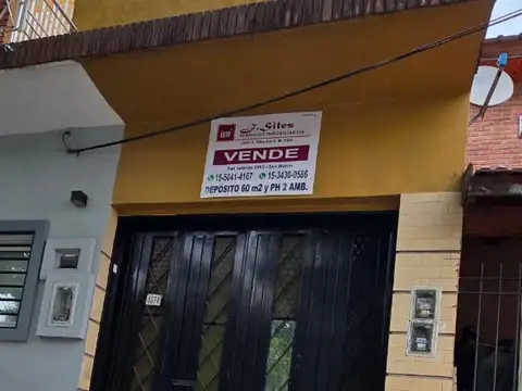 Galpón 60 m2  con vivienda 2 ambientes