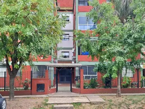 BARRIO SAGRADO CORAZON- MUY BUEN DEPARTAMENTO EN PLANTA BAJA CON COCHERA- EDIFICIO 17