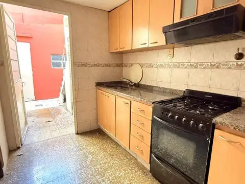 Depto Tipo Casa en Venta 60 años