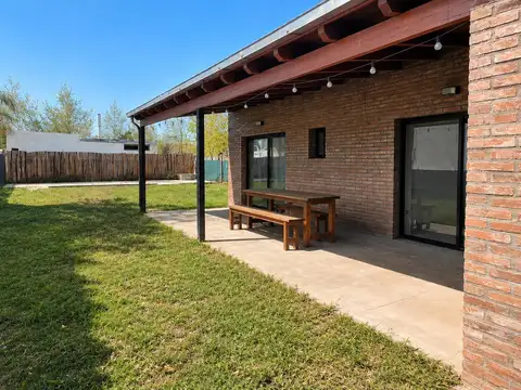 Casa en Venta con 1 cochera