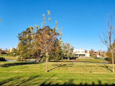 Venta Lote de 920m2 a la laguna en El Cazal Barrio Náutico, Escobar, Zona Norte, GBA