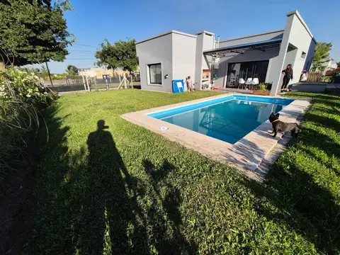 Sgcasa Venta Barrio Santa Lucía 100