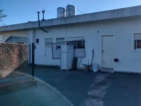 Alquiler de departamento de tres ambientes en Adrogué