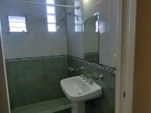 Amenedo 100, Piso 1