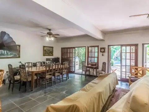 Depto Tipo Casa 5 ambientes con 2 baños