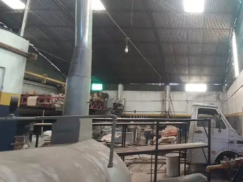 GALPON EN VENTA CALLE ECHEVERRIA LAS HERAS