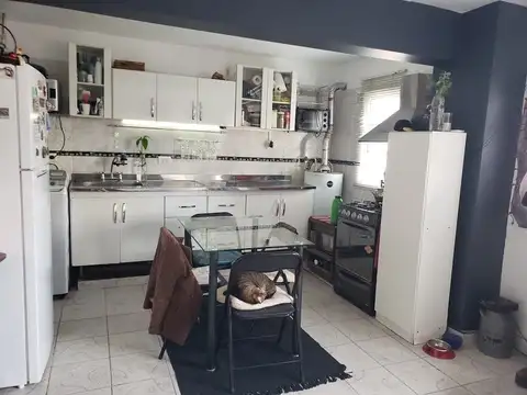 Paunero 100, Piso 3