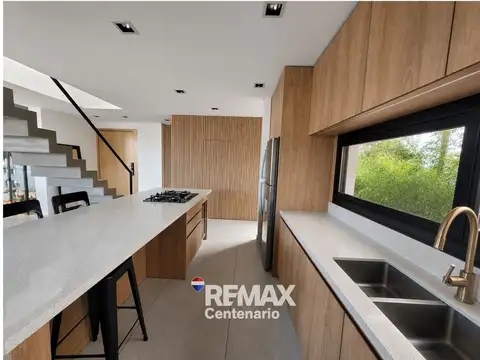 Casa Premium en La Martona con Piscina y Suite