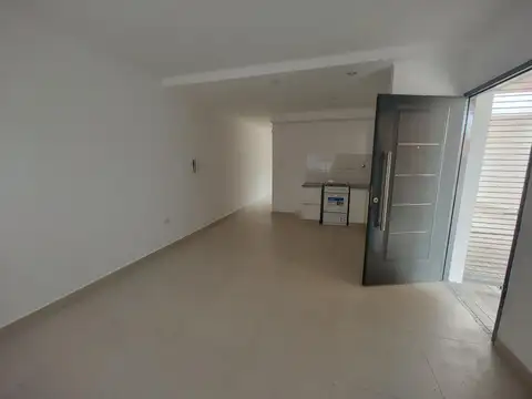 Arana 1500 , Piso PB