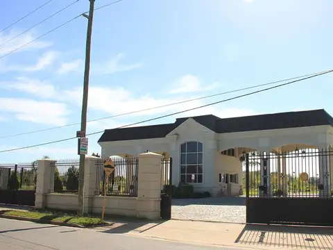 Terreno en venta en Caamaño al 900