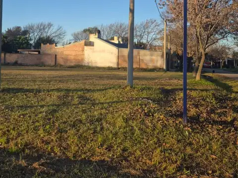 Venta lote grande en zona este de Esperanza