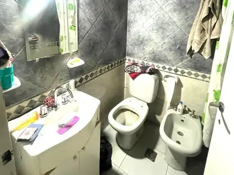 Depto Tipo Casa 2 ambientes con 1 baño
