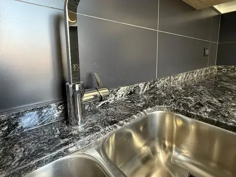 Departamento en Alquiler con 1 cocheras