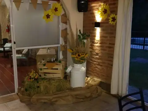 Venta Hosteria en Funcionamiento 20 Habitaciones Lote 4800 m² Loma Verde Escobar