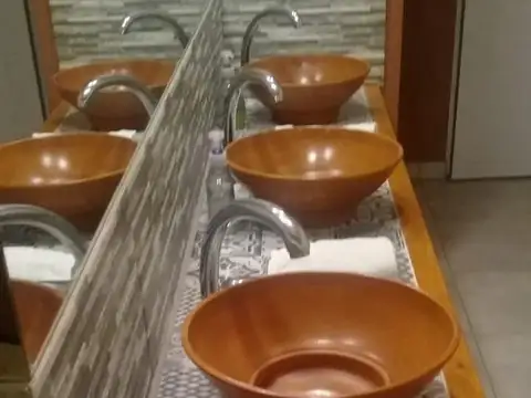 Venta Hosteria en Funcionamiento 20 Habitaciones Lote 4800 m² Loma Verde Escobar