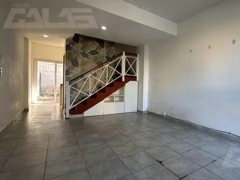 Depto Tipo Casa 4 ambientes con 1 baño