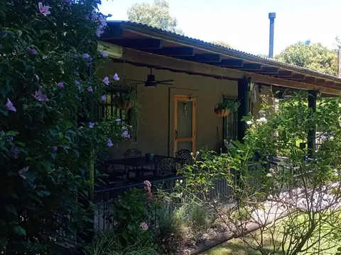 VENTA EXCELENTE QUINTA CON PILETA HERMOSA ZONA