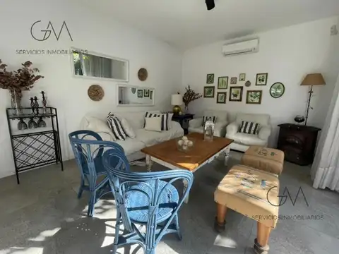 Casa en Alquiler Temporal con 1 cochera