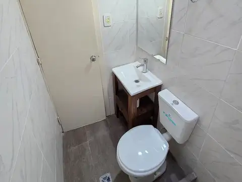 Depto Tipo Casa en Alquiler en Moron, $ 450.000
