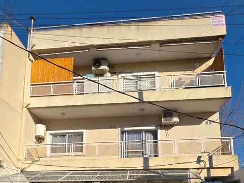 PH 2 AMB. TIPO DUPLEX EN CIUDADELA
