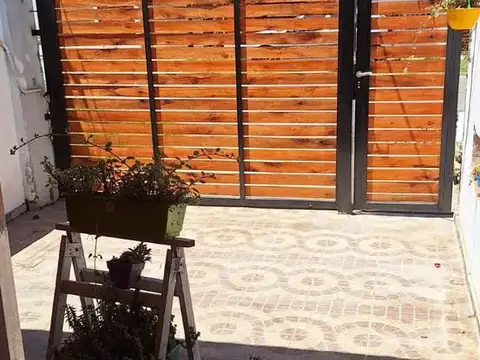 Casa en Venta - 2 Dormitorios 1 Baño - 80mts - Almirante Brown