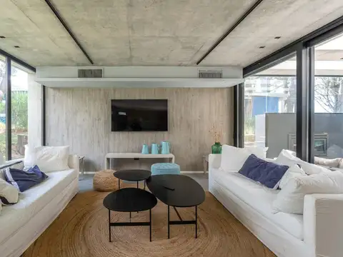 Casa en Venta en Barrio Golf 2, USD 600.000